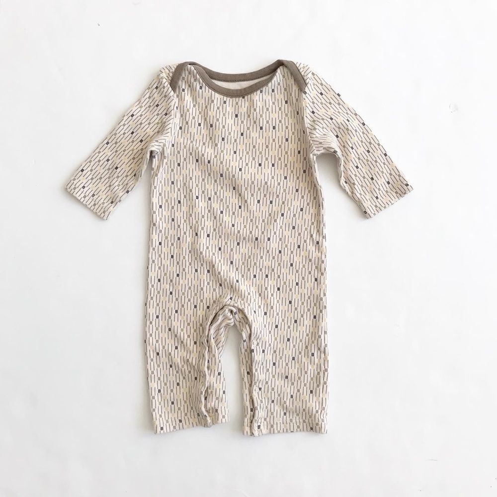 Tea patterned LS romper VGUC S(6-12 months)